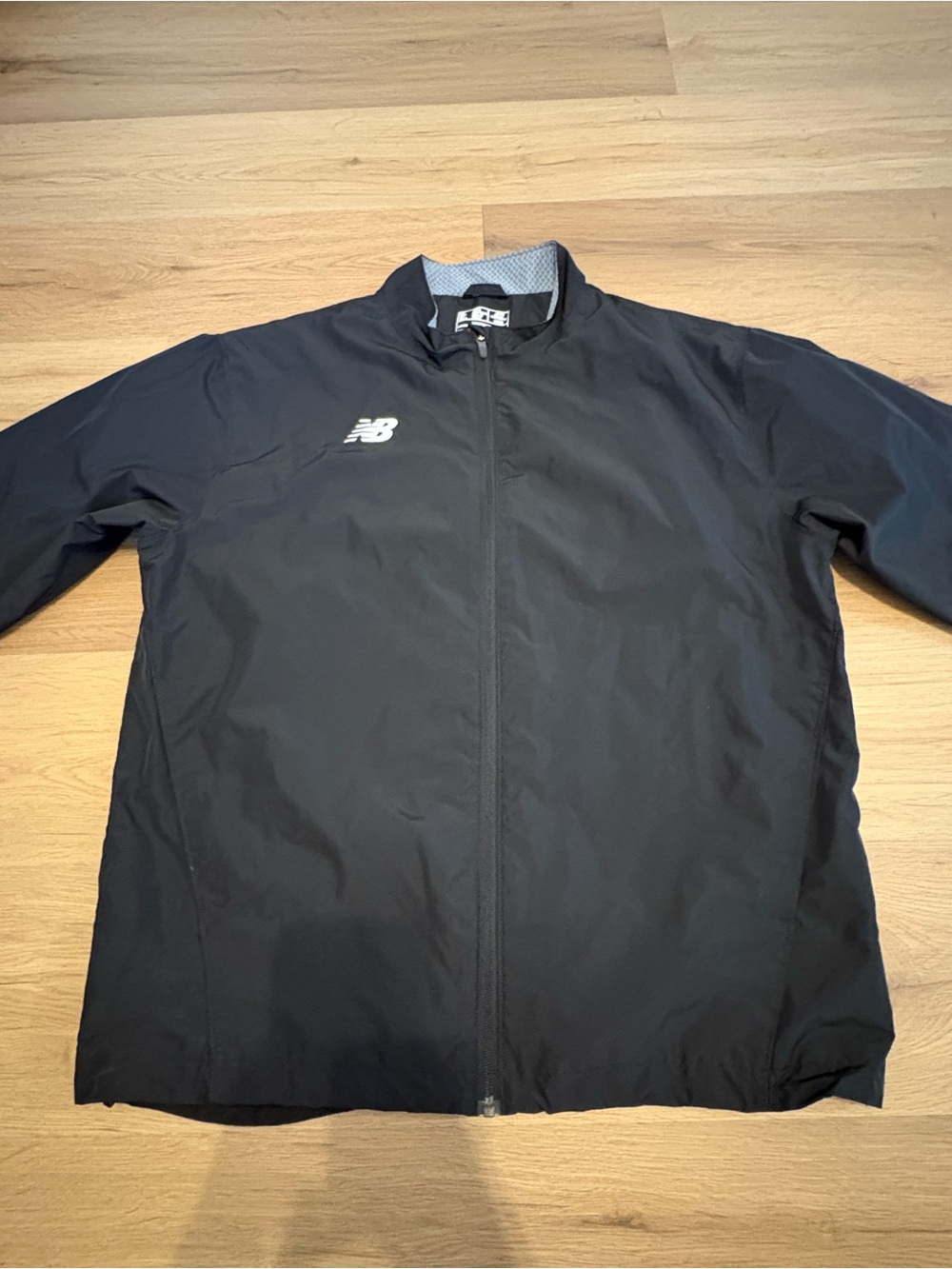 NWOT New Balance Black Lightweight Men's Zip-Front Jacket Size Large